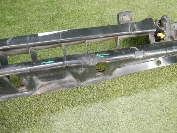 Кронштейн переднего бампера Range Rover Evoque 1 (2011-2015)