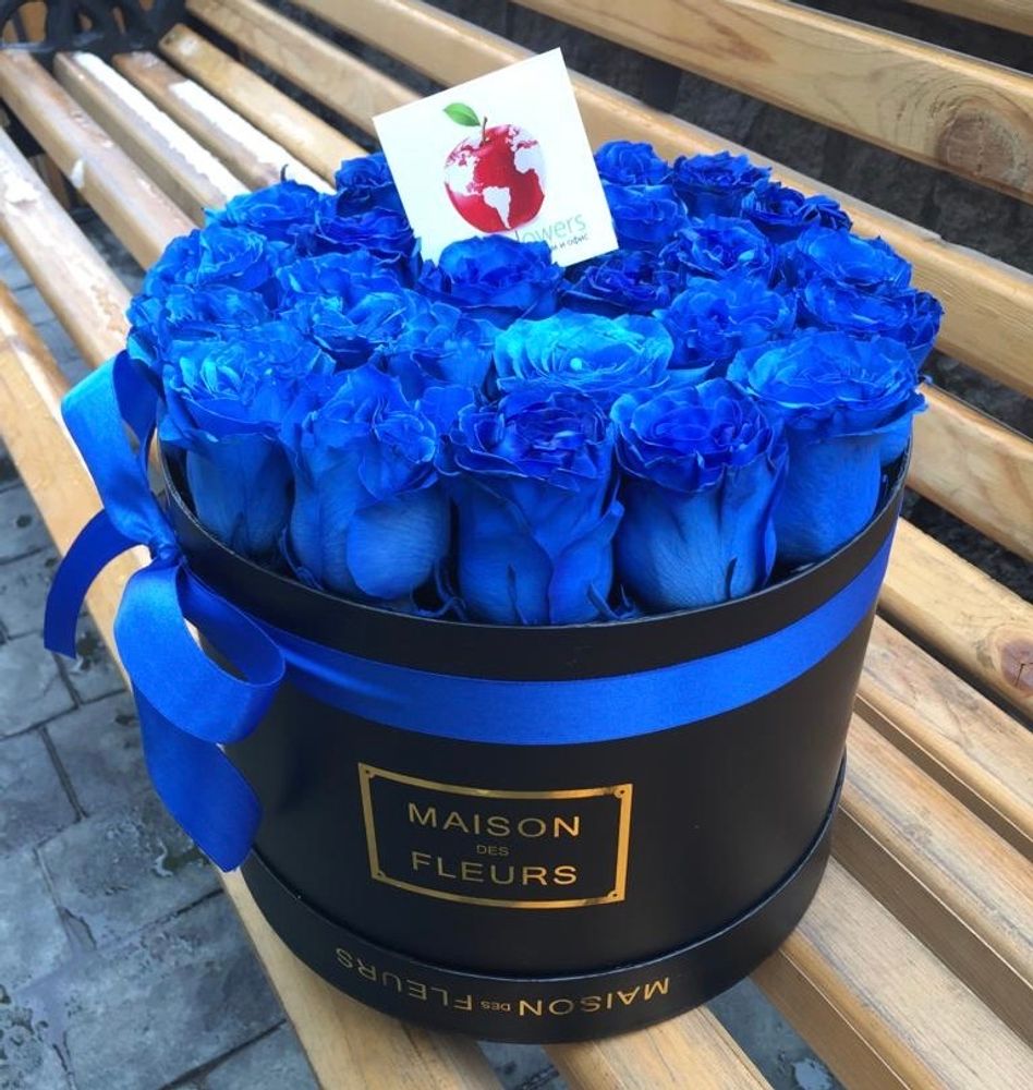 Синие розы в подарочной коробке &quot;Maison des Fleurs&quot;