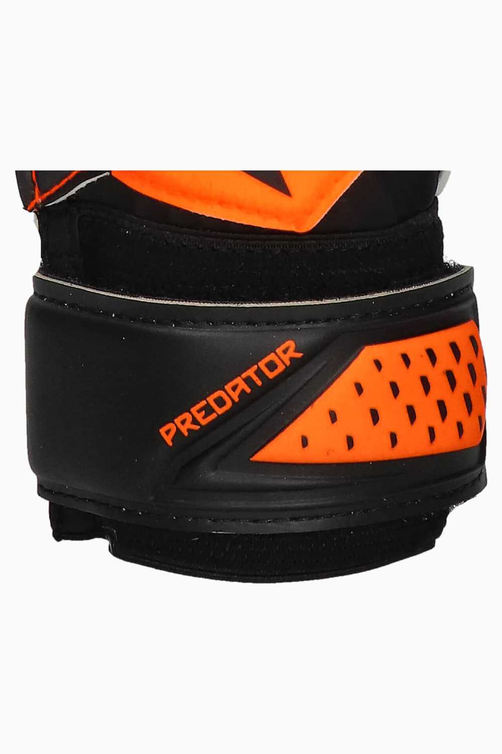 Вратарские перчатки adidas Predator Training
