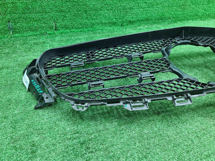 Решетка радиатора Mercedes E W213 (2016-2021)
