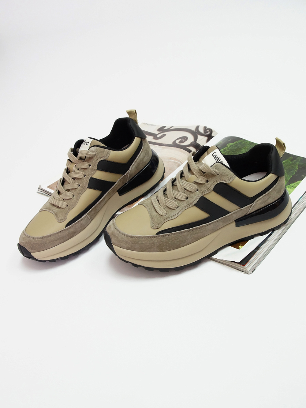 Кроссовки женские демисезонные