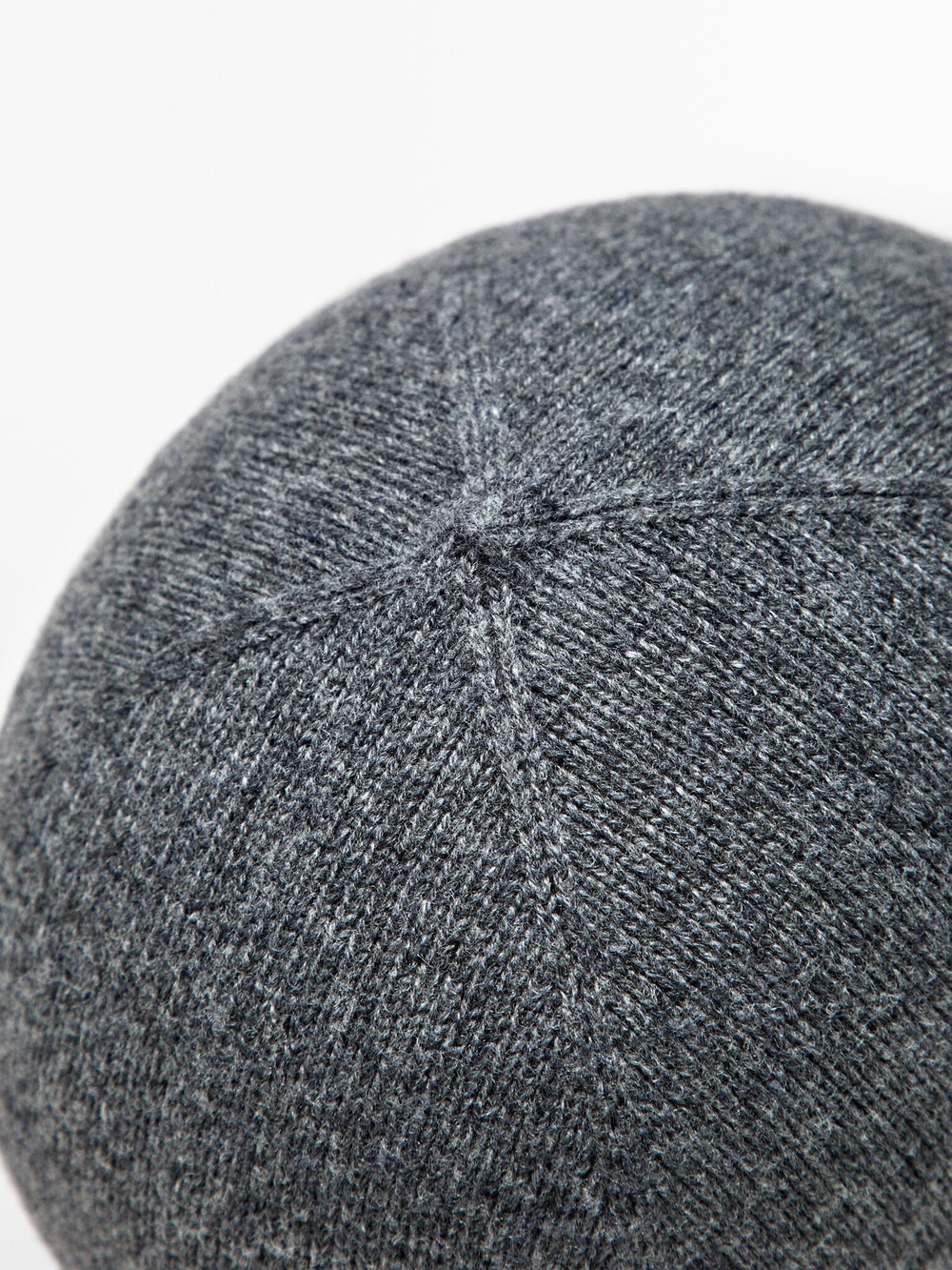 Massimo Dutti Шапка бини из тонкого трикотажа, серый