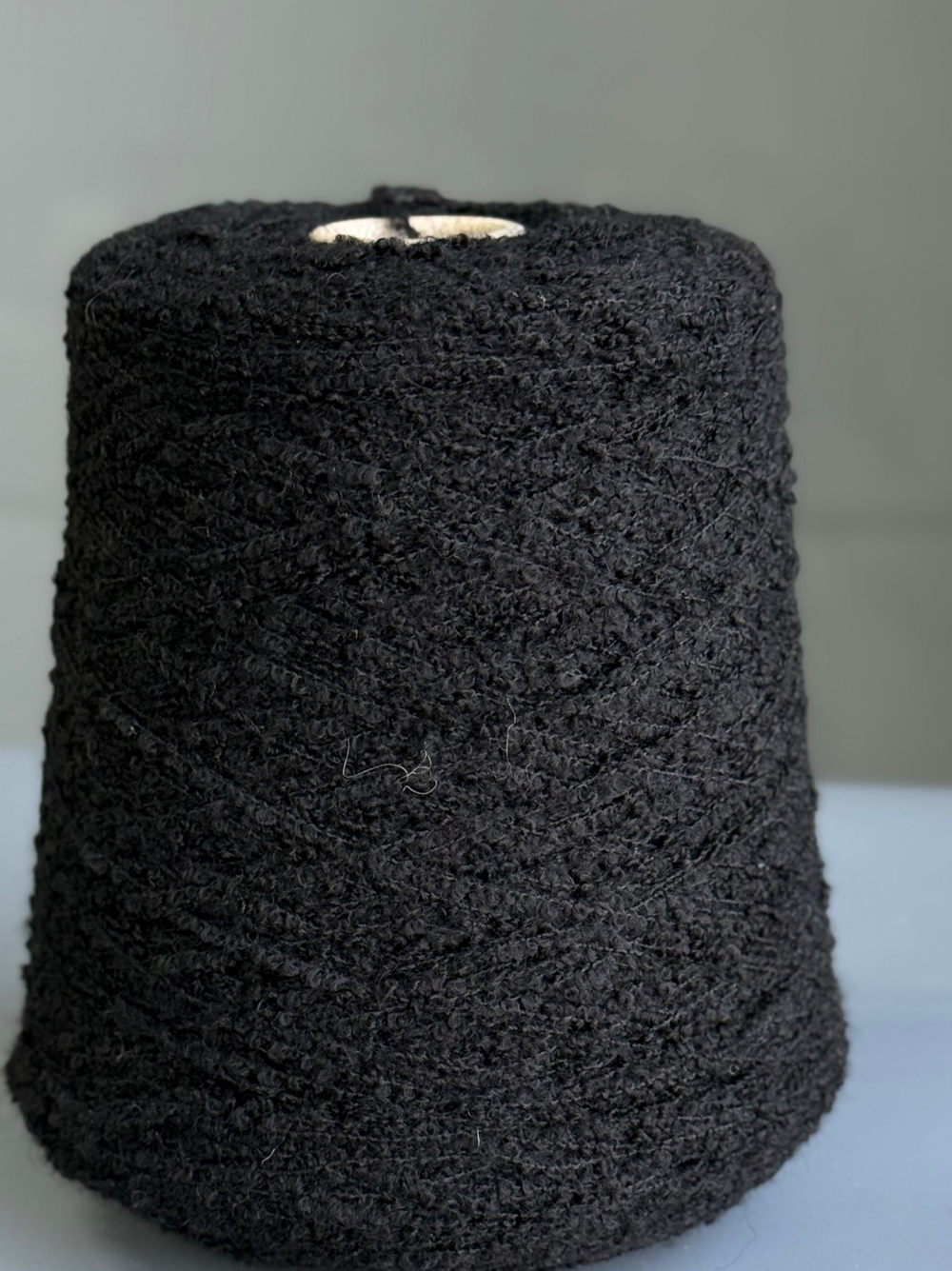 Пряжа  букле Pool TREND BABYB4 (80% бебиальпака, 20% па) 400м/100 гр, черный