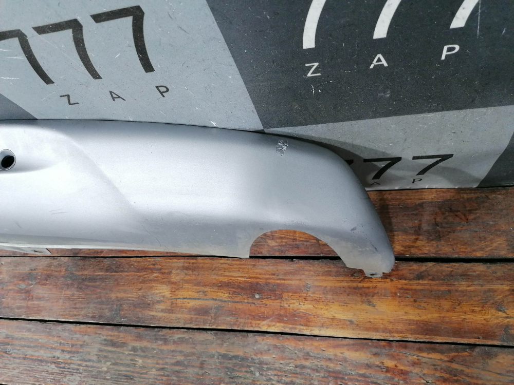 Накладка юбки заднего бампера Honda CR-V 5 (RW) 16-23 Б/У Оригинал 71510TLAA100