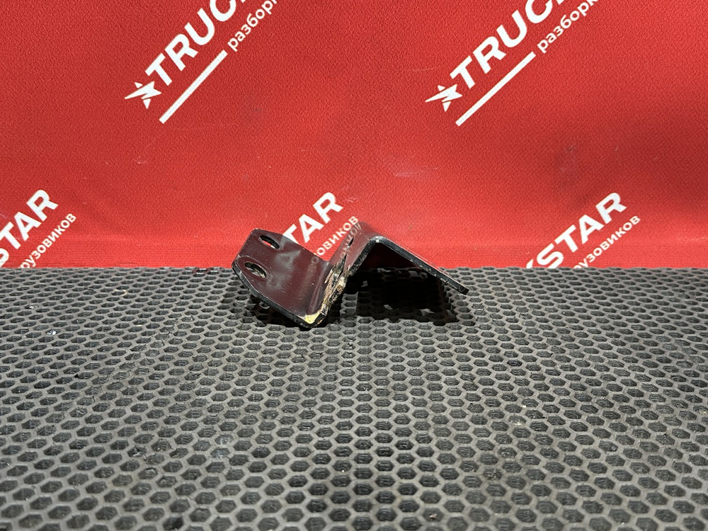 Кронштейн электромагнитного клапана