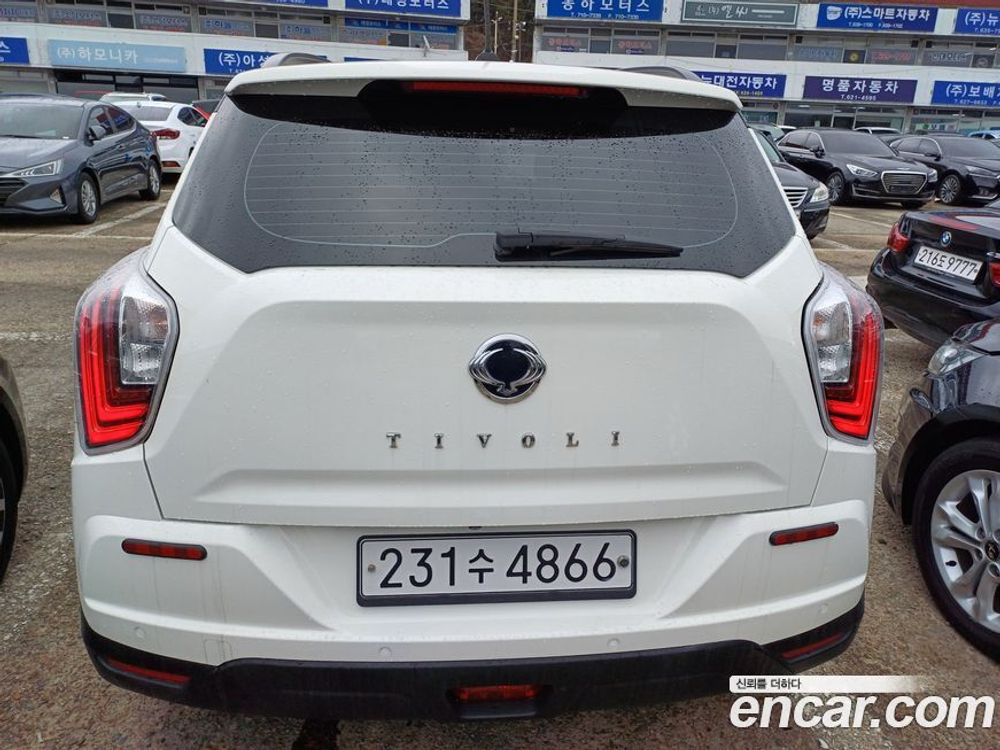 KG Mobility (Ssangyong) Very New Tivoli Бензин 1.5 2WD (11.2019)