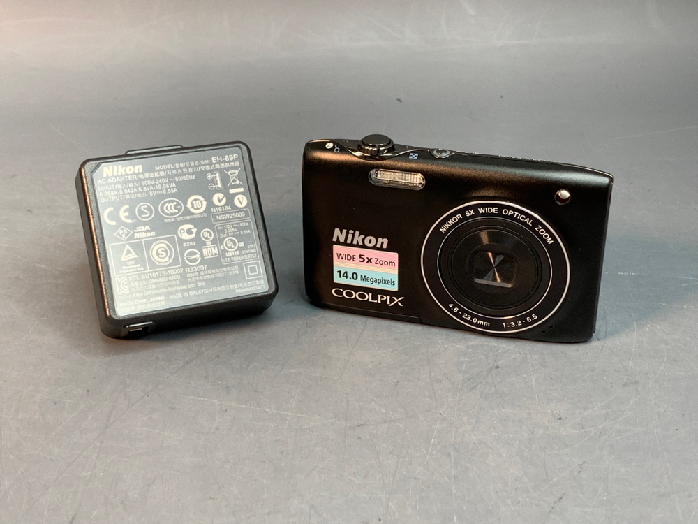 Nikon Coolpix S3100