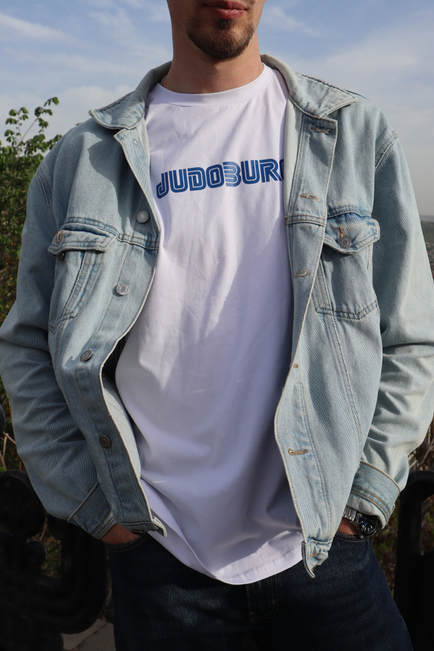 Футболка белая с синим принтом "Judo Buro"