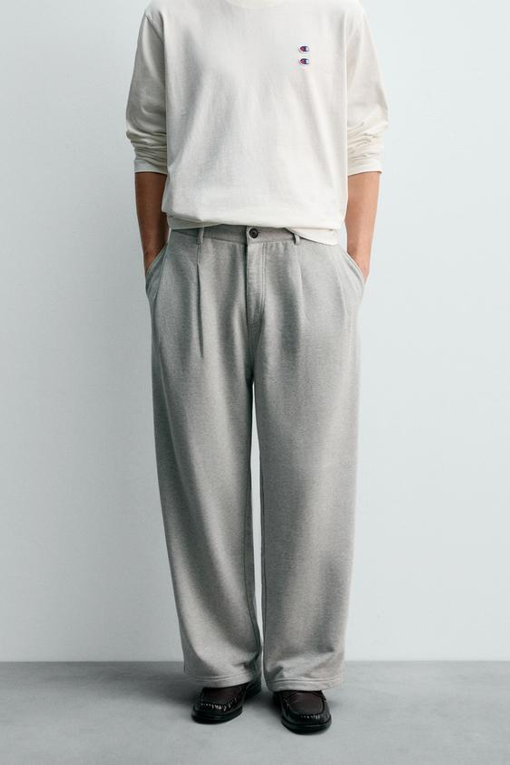 ZARA X CHAMPION ® БРЮКИ RELAXED FIT СО СКЛАДКАМИ, СЕРЫЙ МЕЛАНЖ