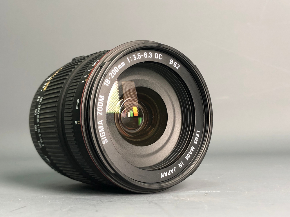 Sigma AF 18-200mm 3.5-6.3 DC OS HSM Nikon F Автофокус работает только на мануале.
