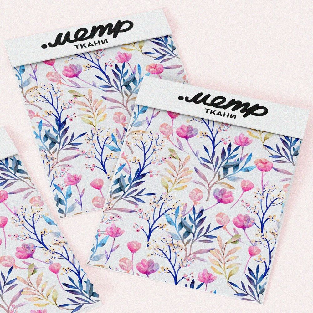 Ткань оксфорд 600 розовые цветы с листьями