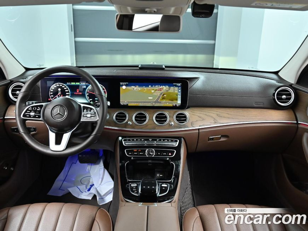 Mercedes-Benz E-Class W213 E300e 4MATIC Exclusive (09.2020)