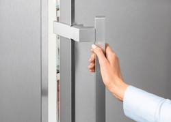 Холодильник Liebherr CNef 3915