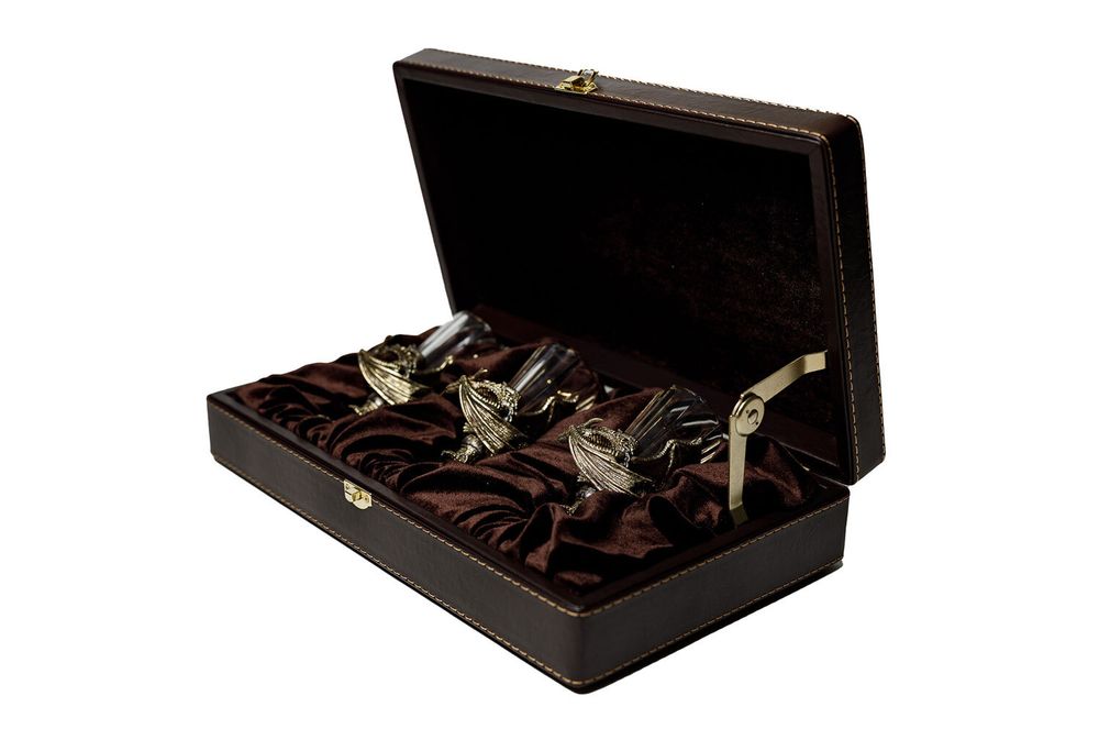 кейс на 3 рюмки