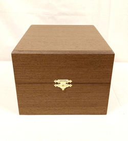 Сувенирная подставка для телефона с росписью Палех "Снегурочка"