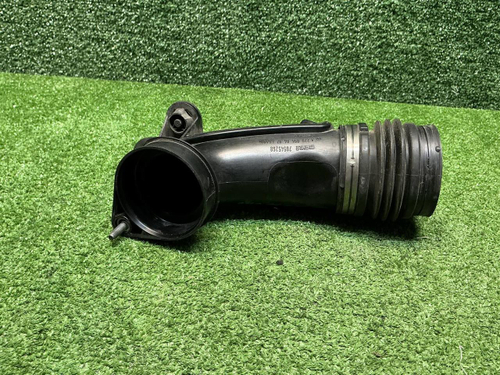 Патрубок воздуш. фильтра Mercedes C w205 (14-23)