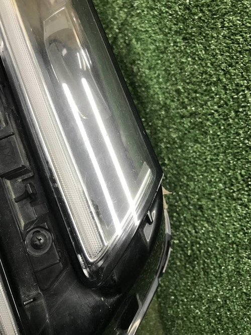 Фара правая Genesis GV80 (2020-2023) LED