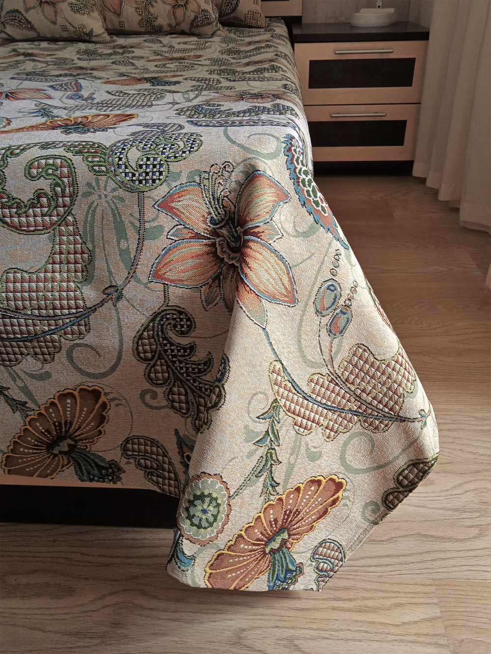 Покрывало гобеленовое Гибискус 2-спальный (180х200)