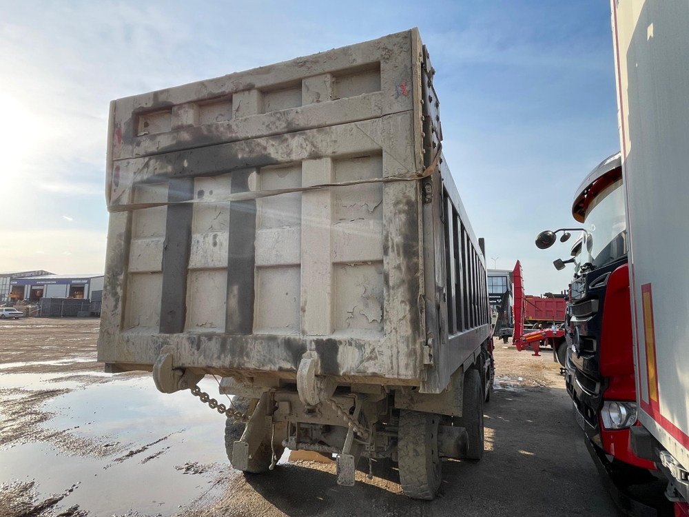 Shacman (Shaanxi) SX* 8x4 Самосвал SX33186T366 (Дизельный, 11,6 л, 369 л.с., МТ)