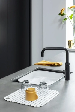 Brabantia Мойочный контейнер Sink Side с крылом для сушки, светло-серый