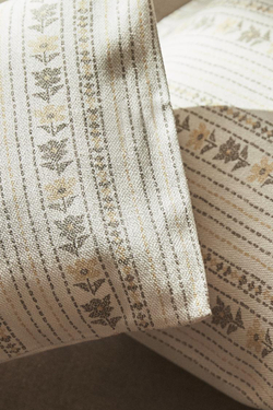 ZARA HOME ЧЕХОЛ ДЛЯ ДЕКОРАТИВНОЙ ПОДУШКИ С ГЕОМЕТРИЧЕСКИМ ПРИНТОМ, КРЕМОВЫЙ