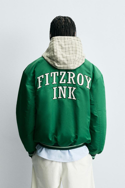 ZARA КУРТКА-БОМБЕР С КОНТРАСТНОЙ ВЫШИВКОЙ, ЗЕЛЕНЫЙ