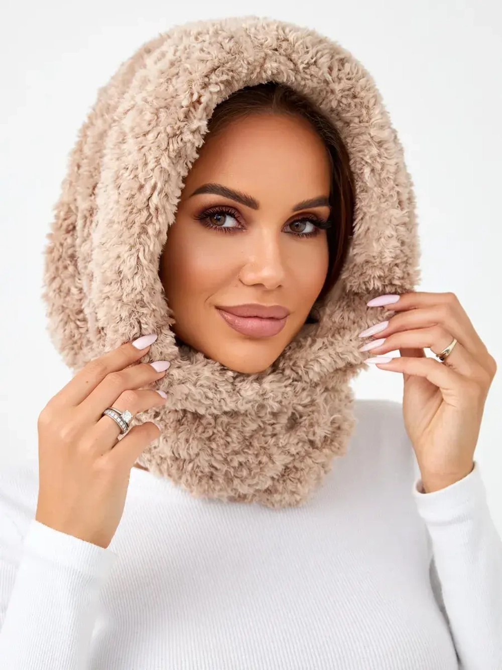 Капор зимний вязаный капюшон на флисе