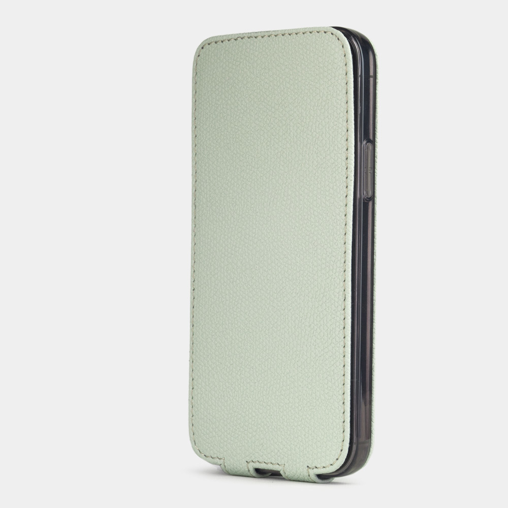 Чехол кожаный для iPhone 12 Pro Max фисташкового цвета