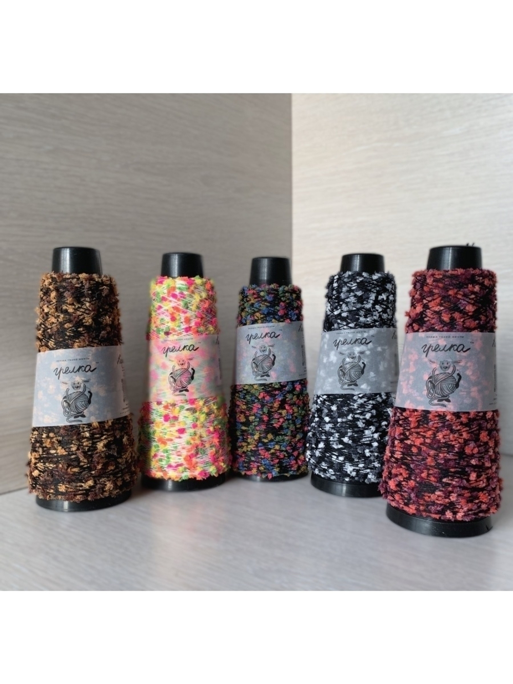 Трикотажная пряжа для вязания CARIOKA