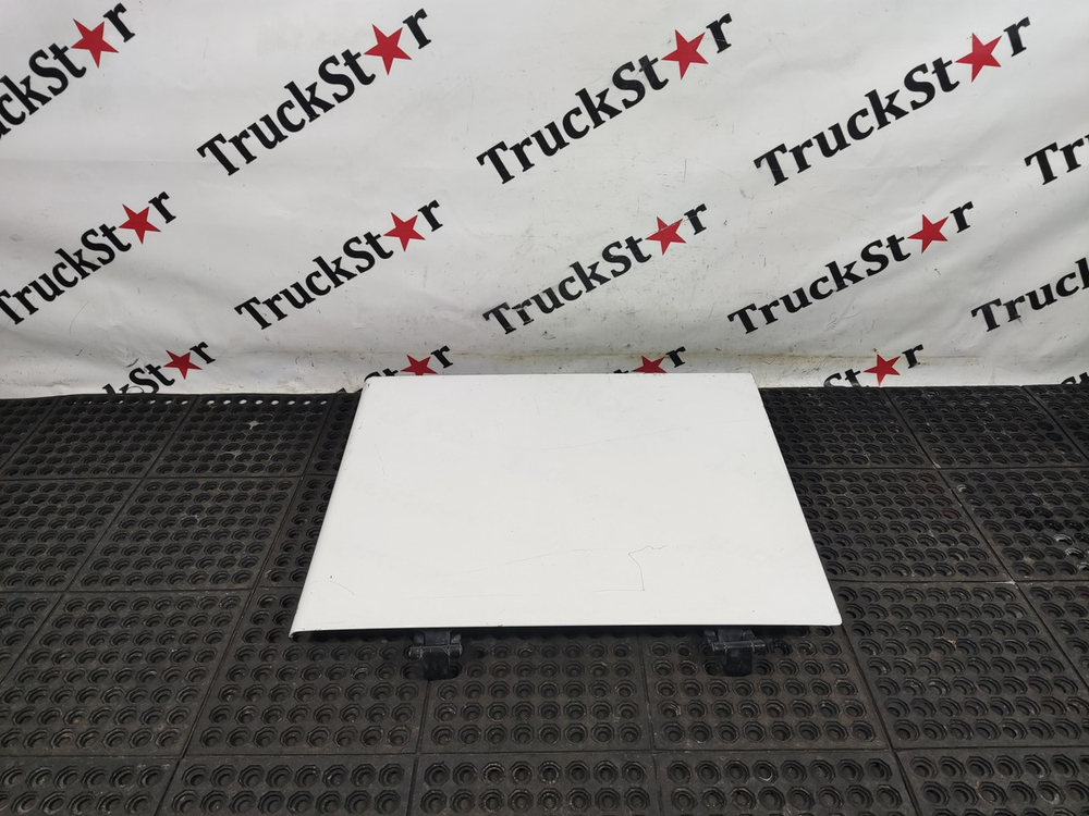 Крышка инструментального ящика левого 2023г