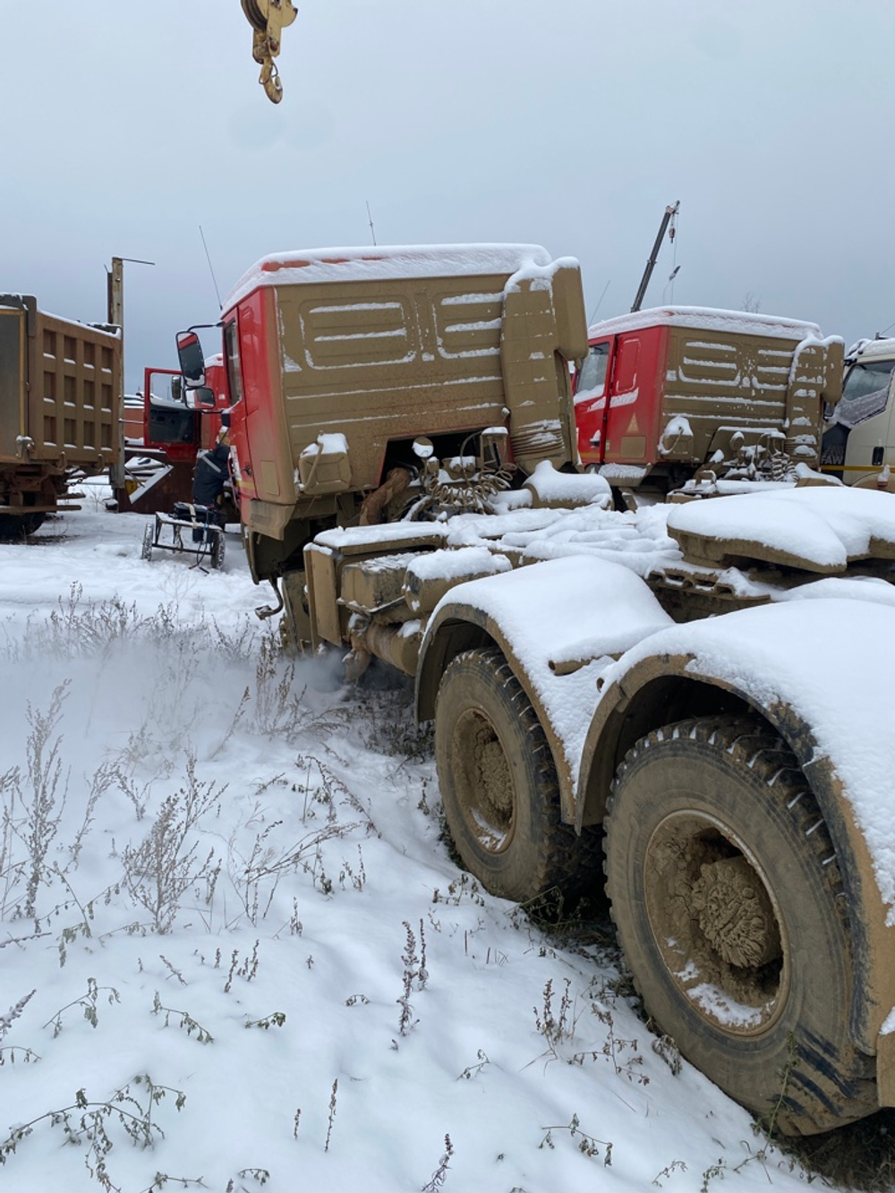 МАЗ 6432 6x6 Седельный тягач 643228-8571-052 (Дизельный, 11,6 л, 423 л.с., МТ)