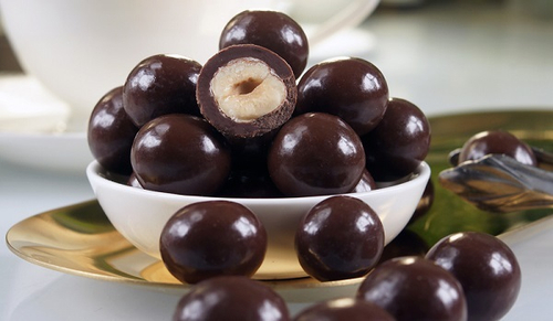 Фундук в молочной шоколадной глазури РЧК AlbertHof 500г