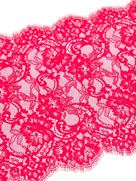 01-45 Кружево шантильи 24 см, красный 100