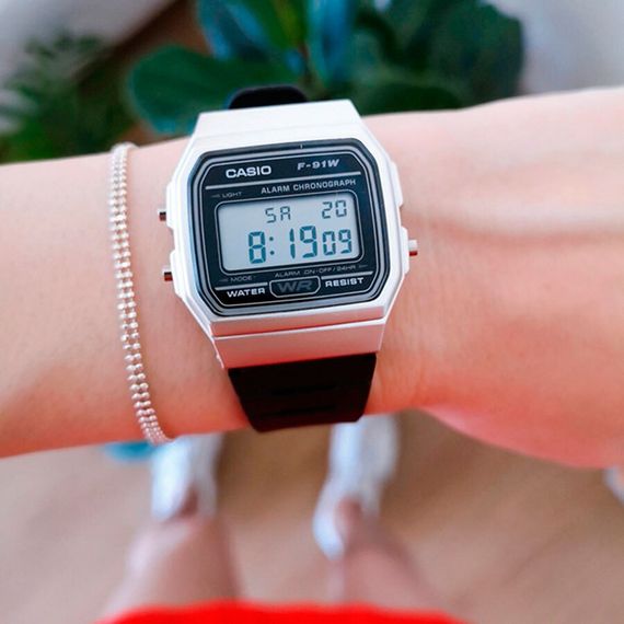 Наручные часы Casio F-91WM-7A
