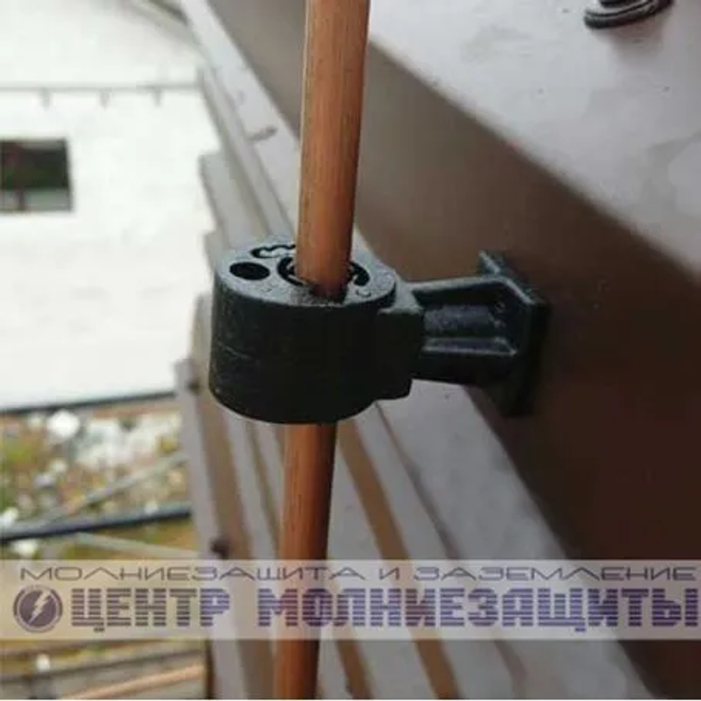 Пластиковый держатель токоотвода 8-10 мм (50шт упаковка)