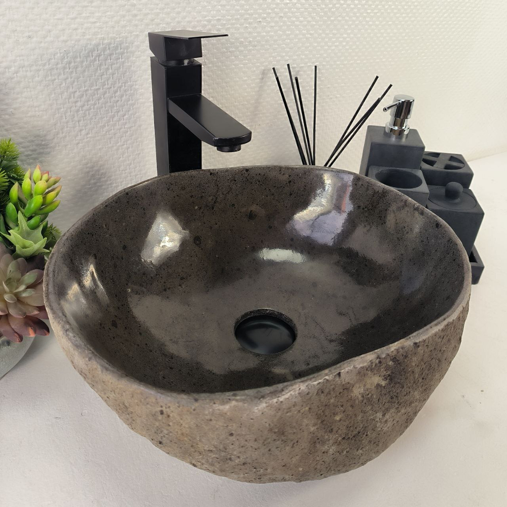 Раковина из речного камня RS-64977 40*34*15 0860