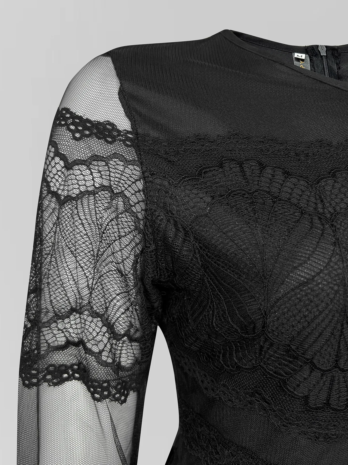 Платье JinPaiYa 1006 длинное с отделкой кружевом на молнии сзади