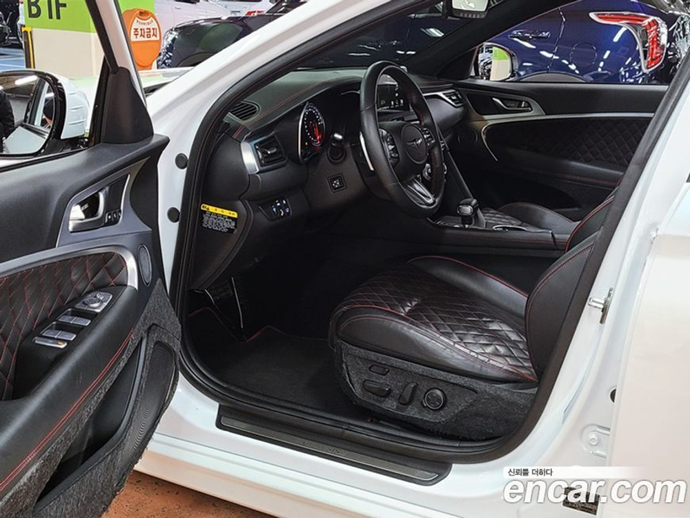 Genesis G70 2.0T AWD (12.2019)