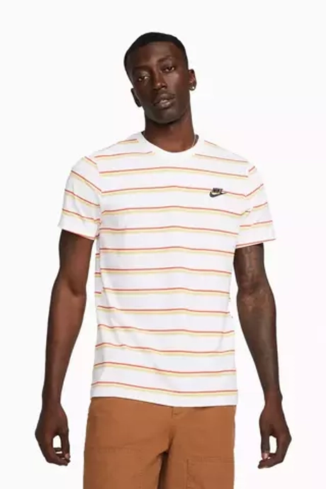 Футболка Nike Sportswear Club