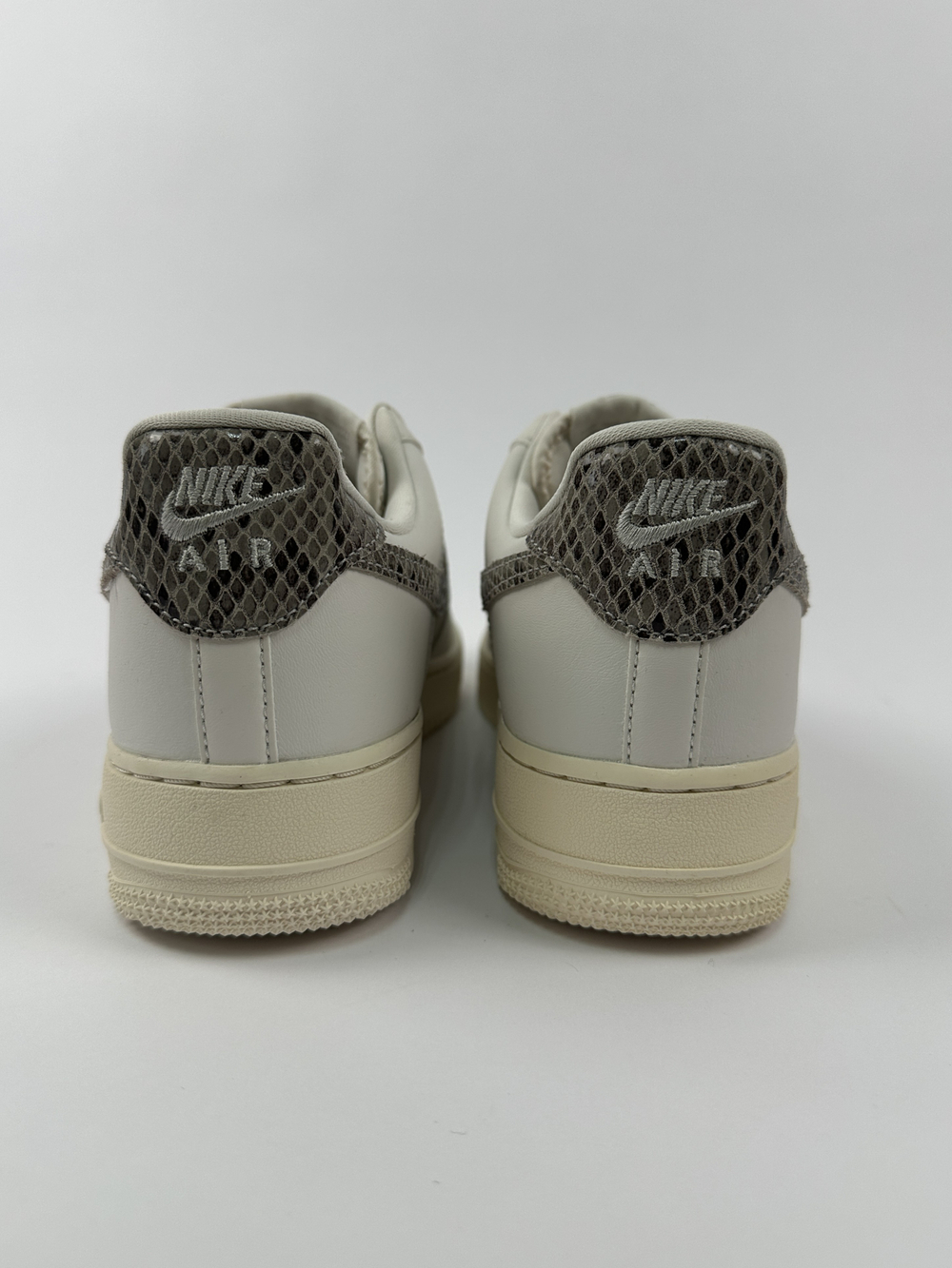 Кроссовки Nike Air Force 1 '07