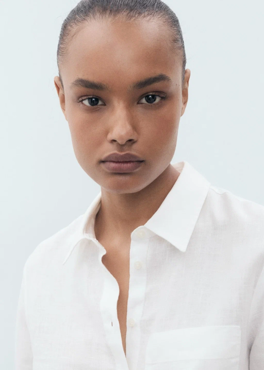 Льняная рубашка с карманом