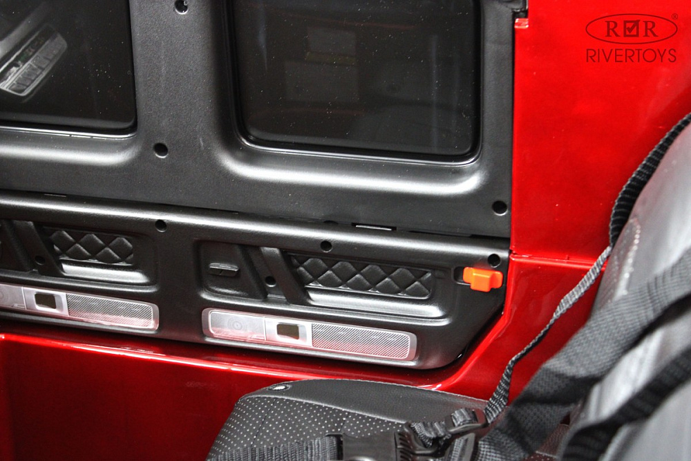 Детский электромобиль RiverToys Mercedes-AMG G63 4WD (S307) вишневый глянец