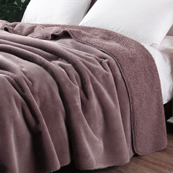 Плед 160x220 Sofi De MarkO Аурелия цвета мокко