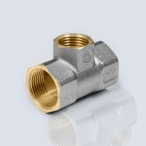 Тройник латунный никелированный переходной внутренняя/внутренняя/внутренняя резьба