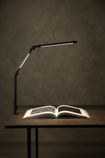 Светильник FRIENDME бестеневой настольный на струбцине светодиодный No.1 белый с двойным источником света. Яркость - 1000 lum. 12W.