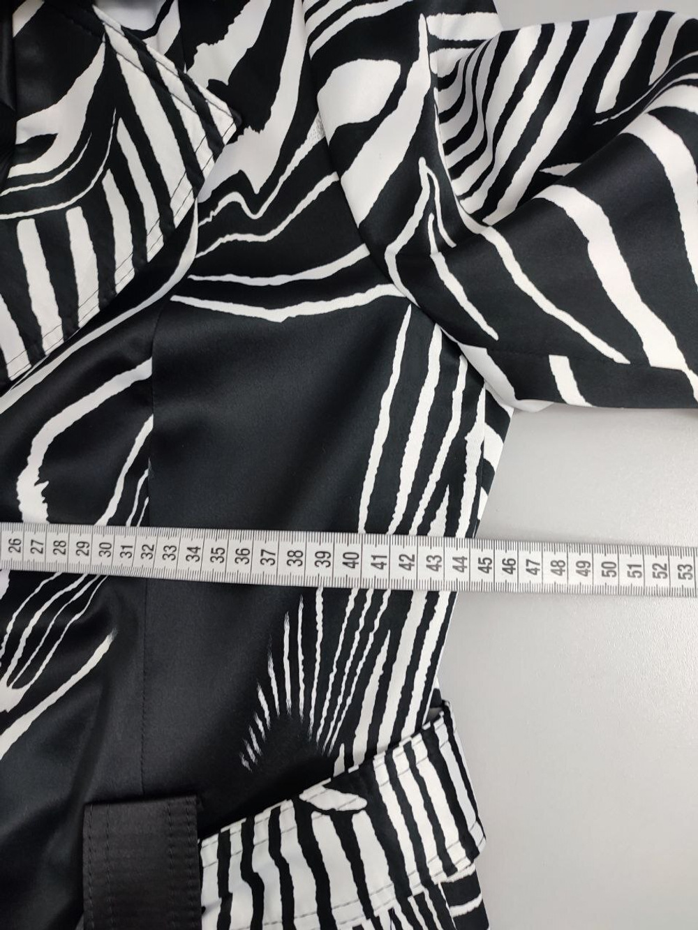 Плащ Стройная линия черно-белый 46 размер, новый