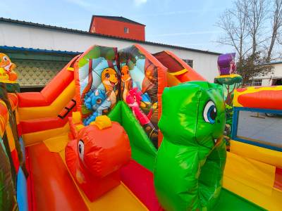 Коммерческий надувной батут «Весёлые динозаврики» с горкой, 5*4*2,8 м