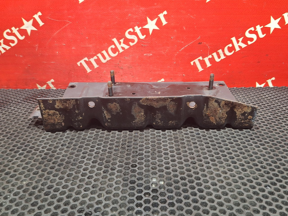 Кронштейн блока Adblue