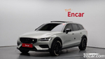 Volvo V60 Cross Country 2 Generation B5 Pro AWD (09.2020)