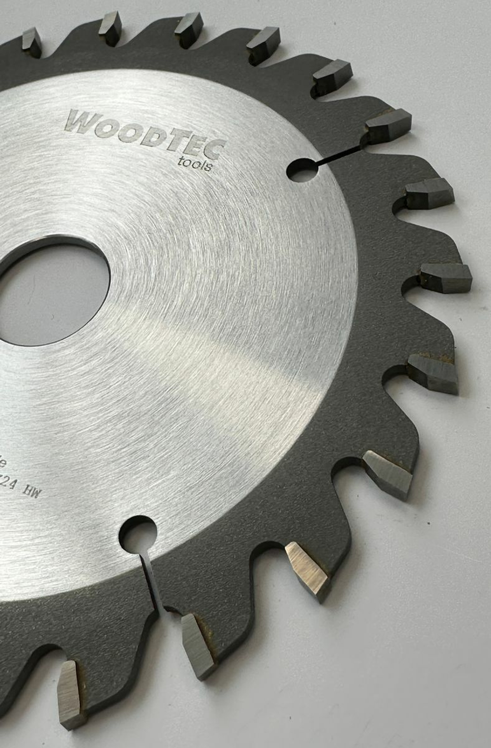 Подрезная коническая пила WoodTec для форматно-раскроечных станков Ø125x20x3,1-4,3 Z=24 KON